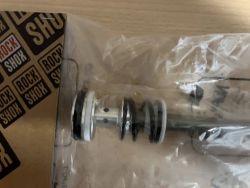 Nová vzduchová patrona pro vidlice zdvih 100mm - Rock Shox SID SL 2026 kod: 11.4018.111.062