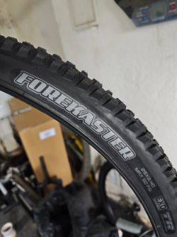 Maxxis Forekaster 29x2,4