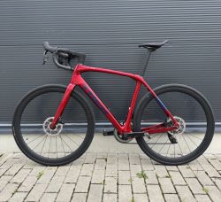 Trek Domane SLR 6 Gen 4 Project One
