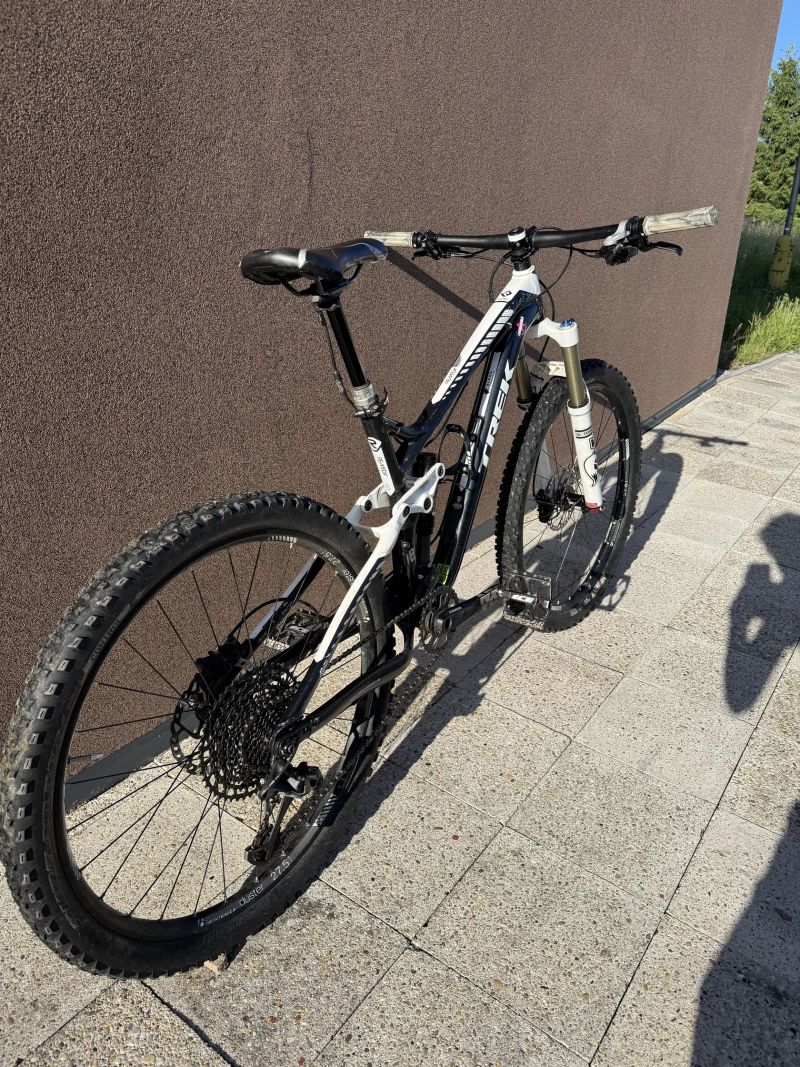 Trek Remedy 8