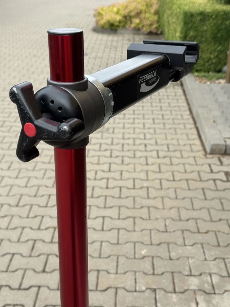 Montážní stojak Feedback