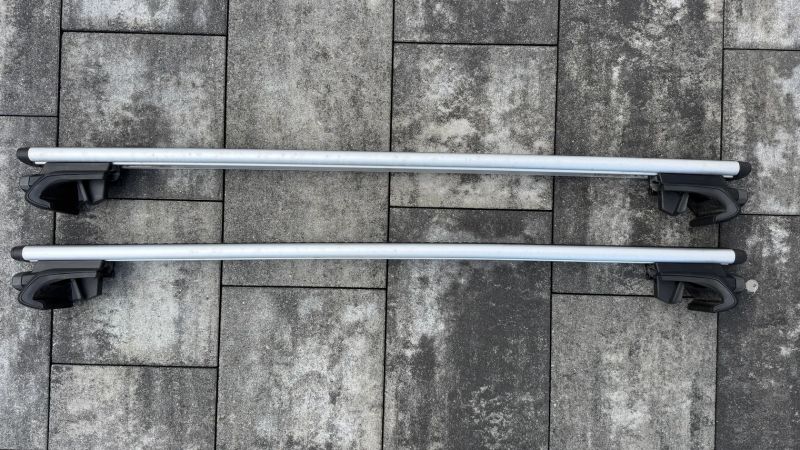 Thule příčníky WingBar + 2x střešní nosič kol Thule