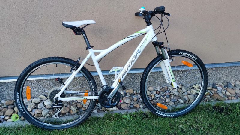Dívčí kolo Merida Juliet, kola 26", rám 18" 