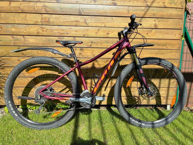 Scott Contessa Scale 40