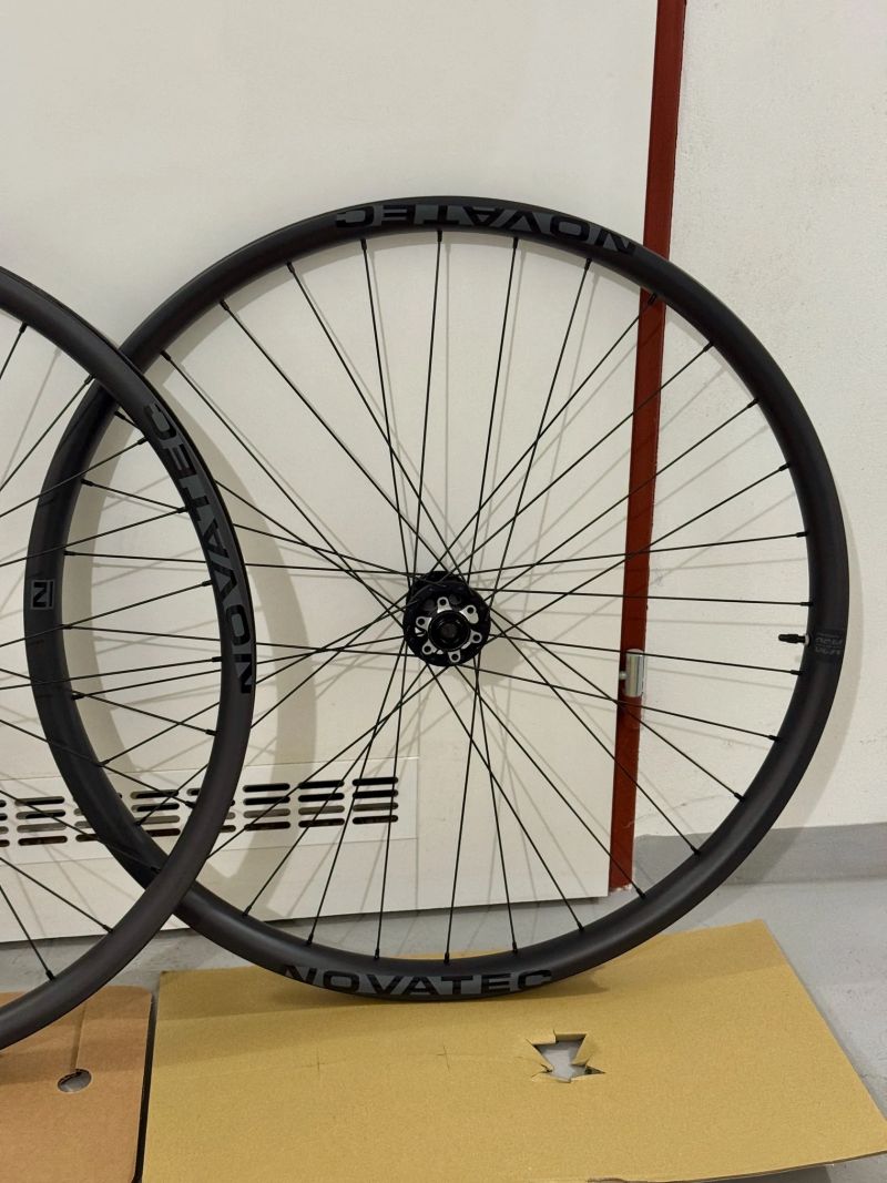 Novatec M30 Carbon 29" Shimano MicroSpline