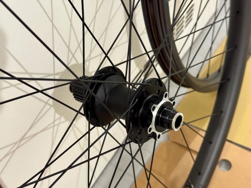 Novatec M30 Carbon 29" Shimano MicroSpline