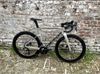 Merida Reacto 6000 2024 | závodní aero karbon | Shimano 105 Di2 | výborný stav