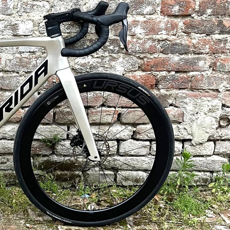 Merida Reacto 6000 2024 | závodní aero karbon | Shimano 105 Di2 | výborný stav