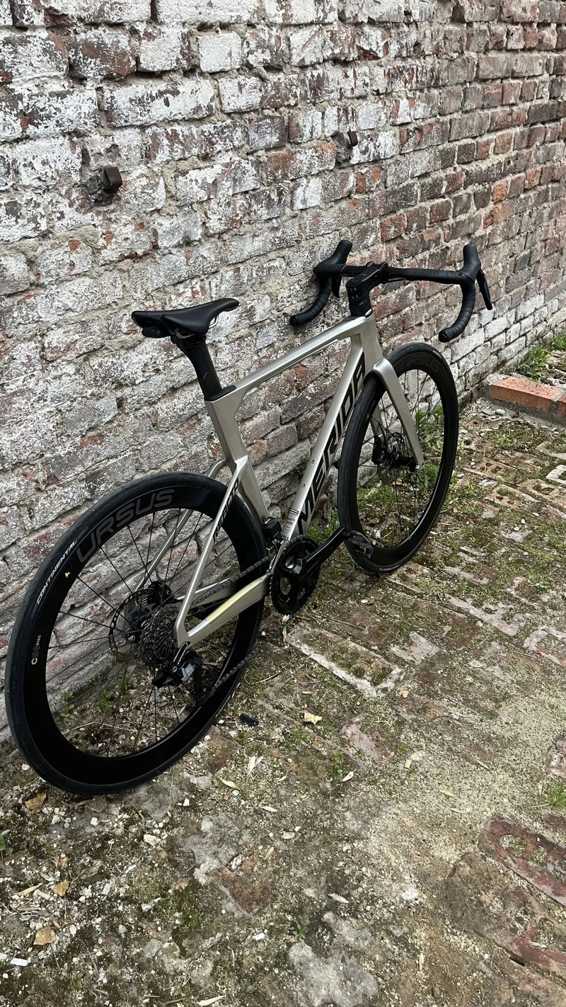 Merida Reacto 6000 2024 | závodní aero karbon | Shimano 105 Di2 | výborný stav