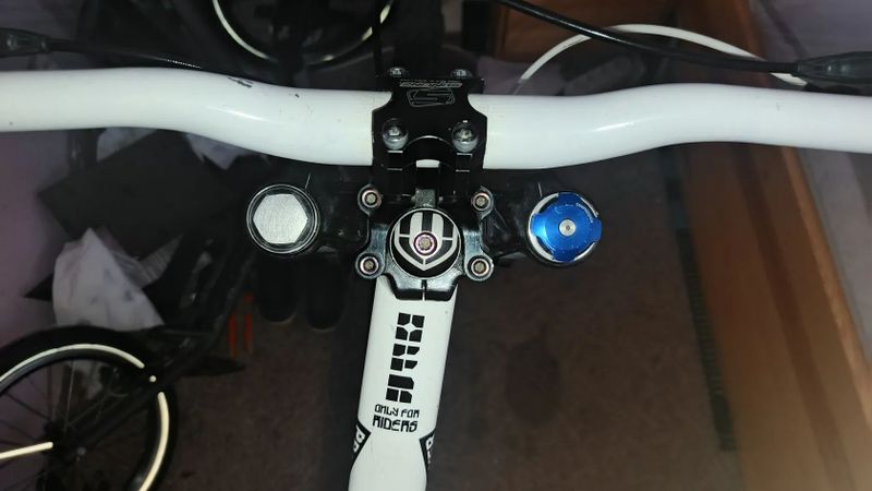 RockShox boxxer 2012 RC
