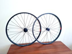 ZIPP 101 XPLR 700c
