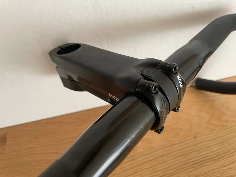 kombo řidítka Forza Cirrus Pro + představec Deda Super Box - 110 mm , -8 st, 420 mm