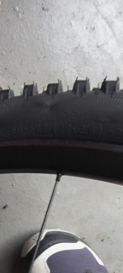 2x Continental Cryptotal 29x2.4