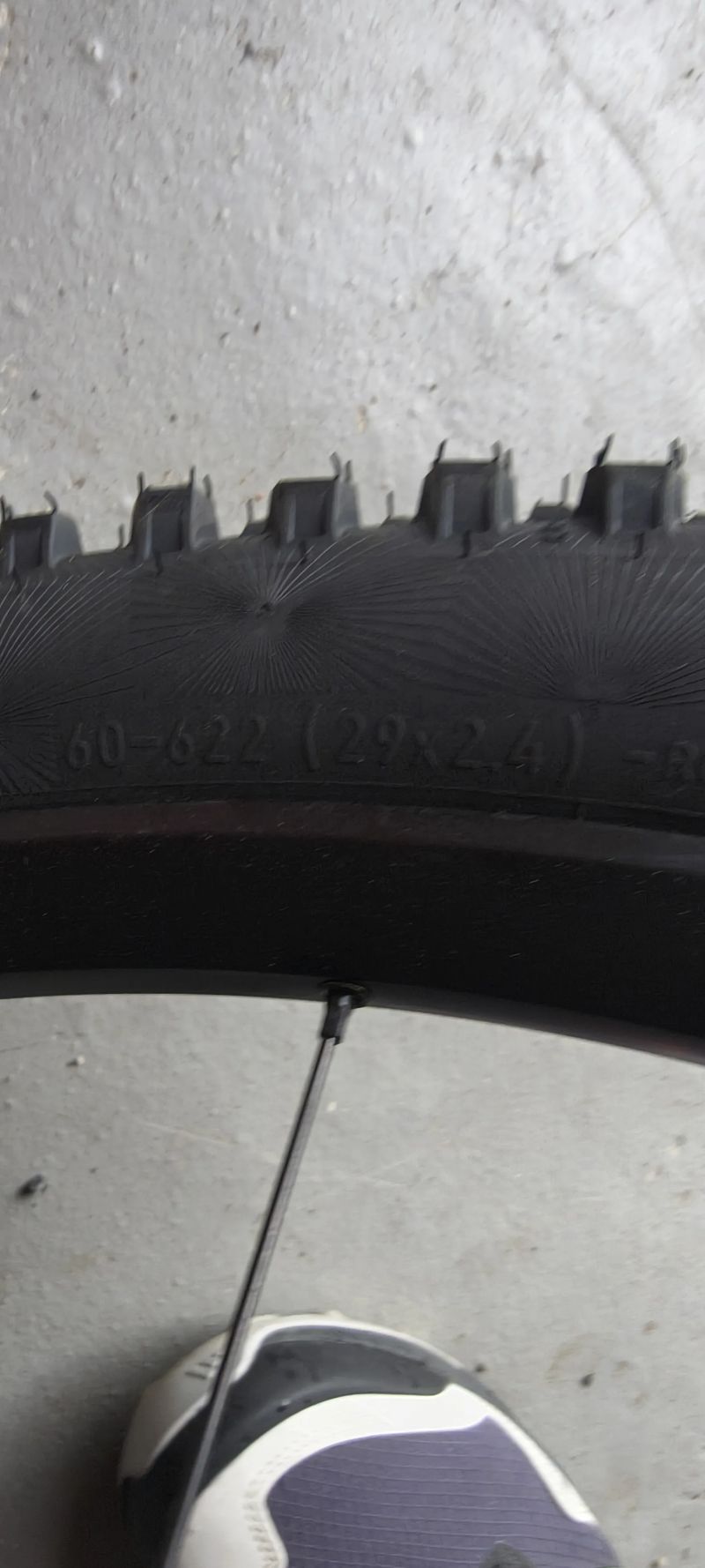 2x Continental Cryptotal 29x2.4