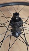 Sada zapletenych kol Syncros RP2.0 Disc + Schwalbe ONE Race-Guard Fold, 700x28C