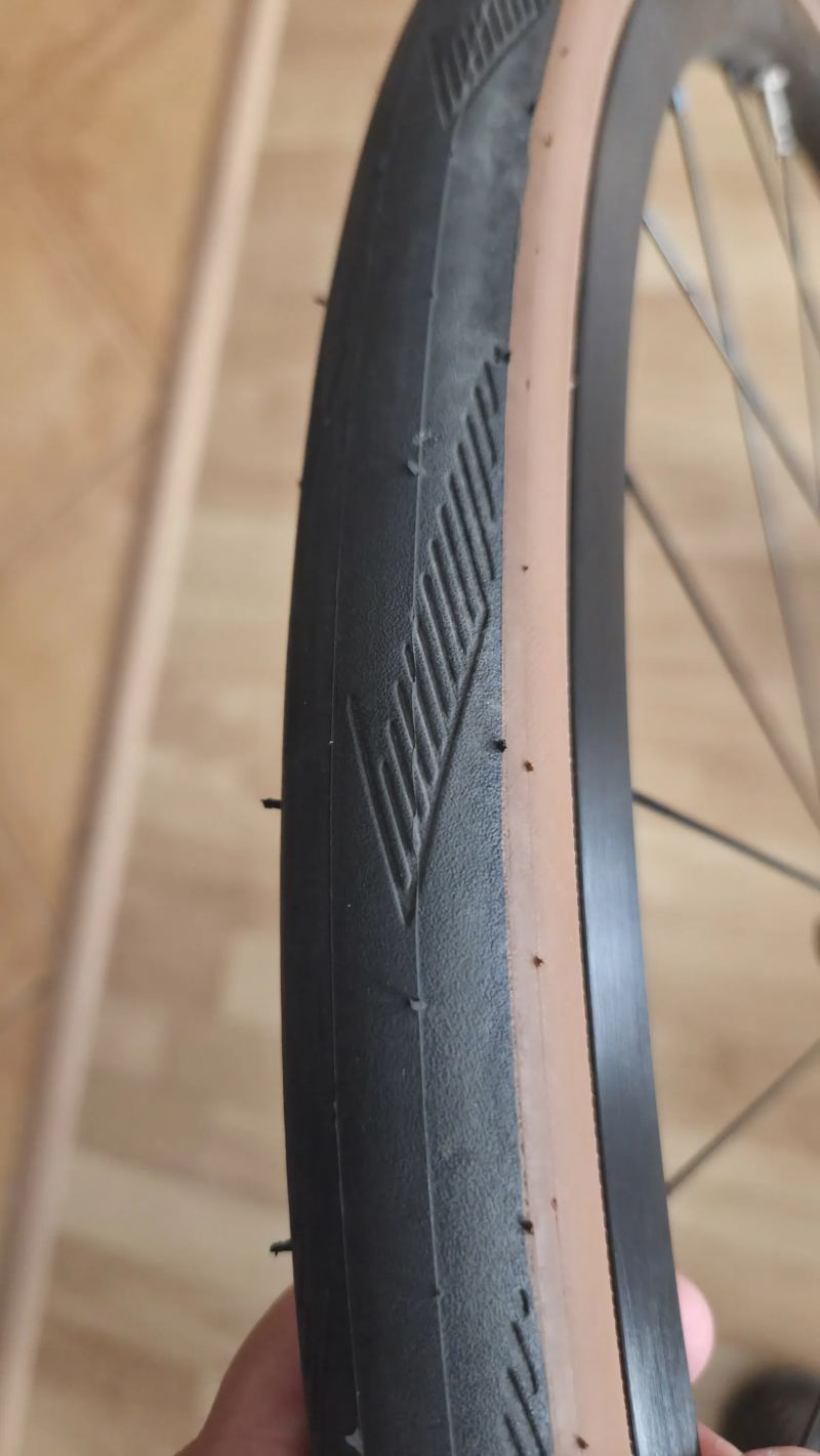 Sada zapletenych kol Syncros RP2.0 Disc + Schwalbe ONE Race-Guard Fold, 700x28C