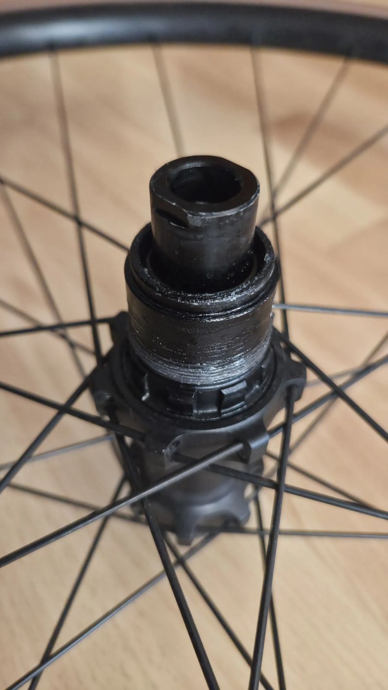 Sada zapletenych kol Syncros RP2.0 Disc + Schwalbe ONE Race-Guard Fold, 700x28C