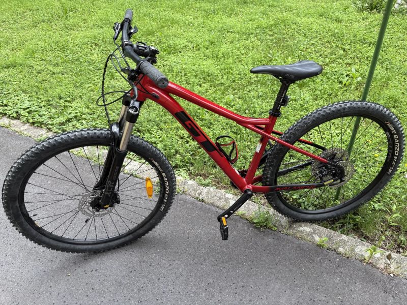 GT Avalanche vel. S - Perfektní stav