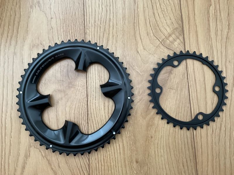 Prodám zánovní kliky SHIMANO Ultegra R8100 175mm 52x36 + nové převodníky