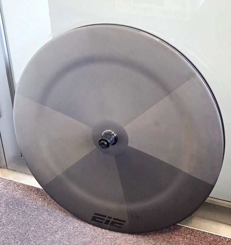 Nový nejetý zadní disk EIE CARBON - 942 g