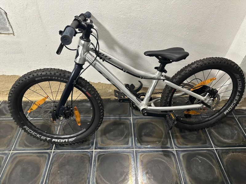 Scott Scale RC200