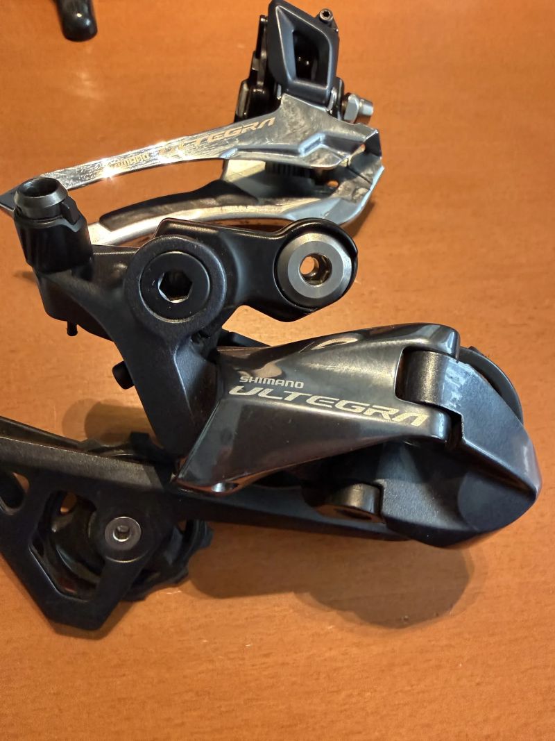 Sada Ultegra r8000...... Přechod na el.