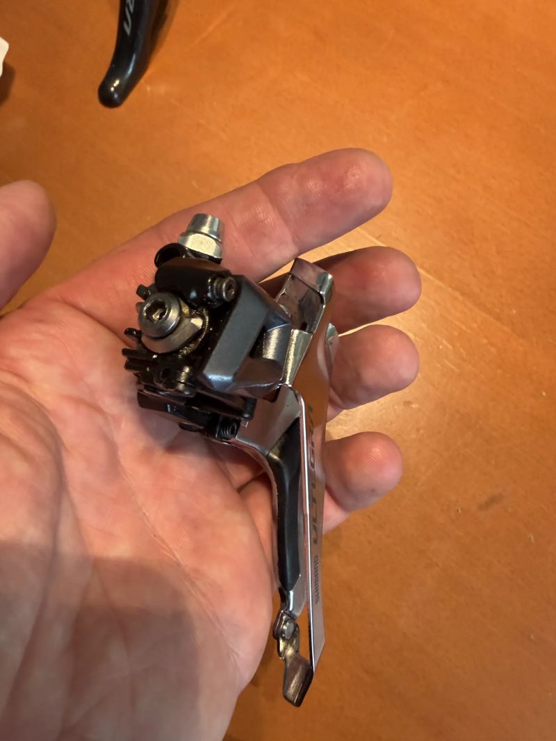 Sada Ultegra r8000...... Přechod na el.