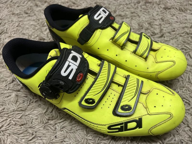 Sidi velikost 48