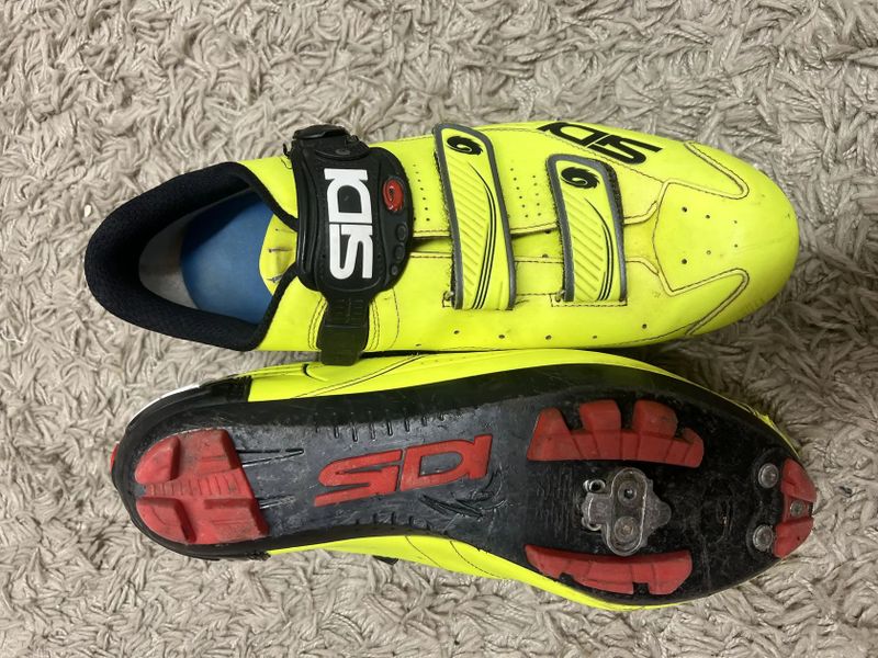 Sidi velikost 48