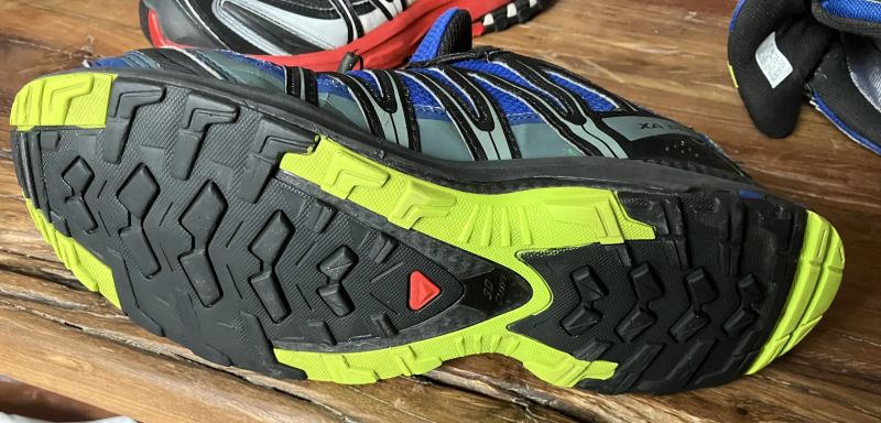 SALOMON XA PRO 3D V9 GTX