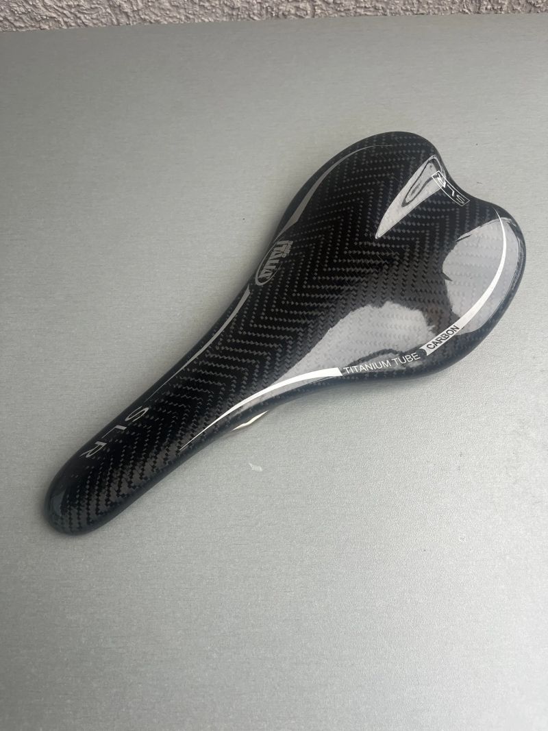 Selle Italia SLR carbon titanium