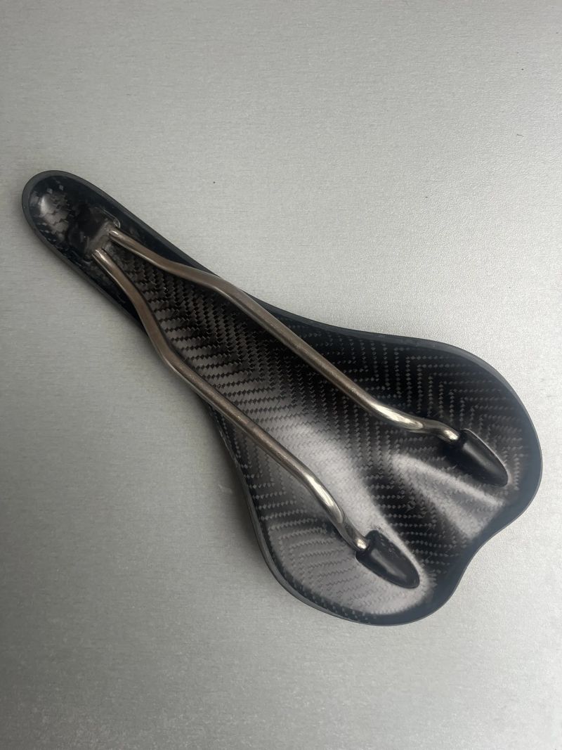 Selle Italia SLR carbon titanium