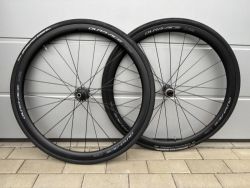 Shimano Dura-Ace C36 (WH‑R9270) – top stav, minimálně jetá
