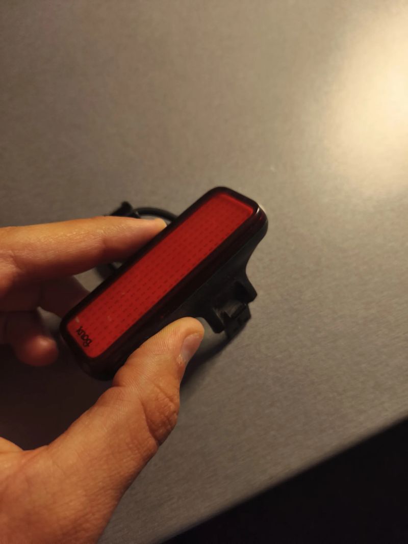 Knog Blinder V Bolt