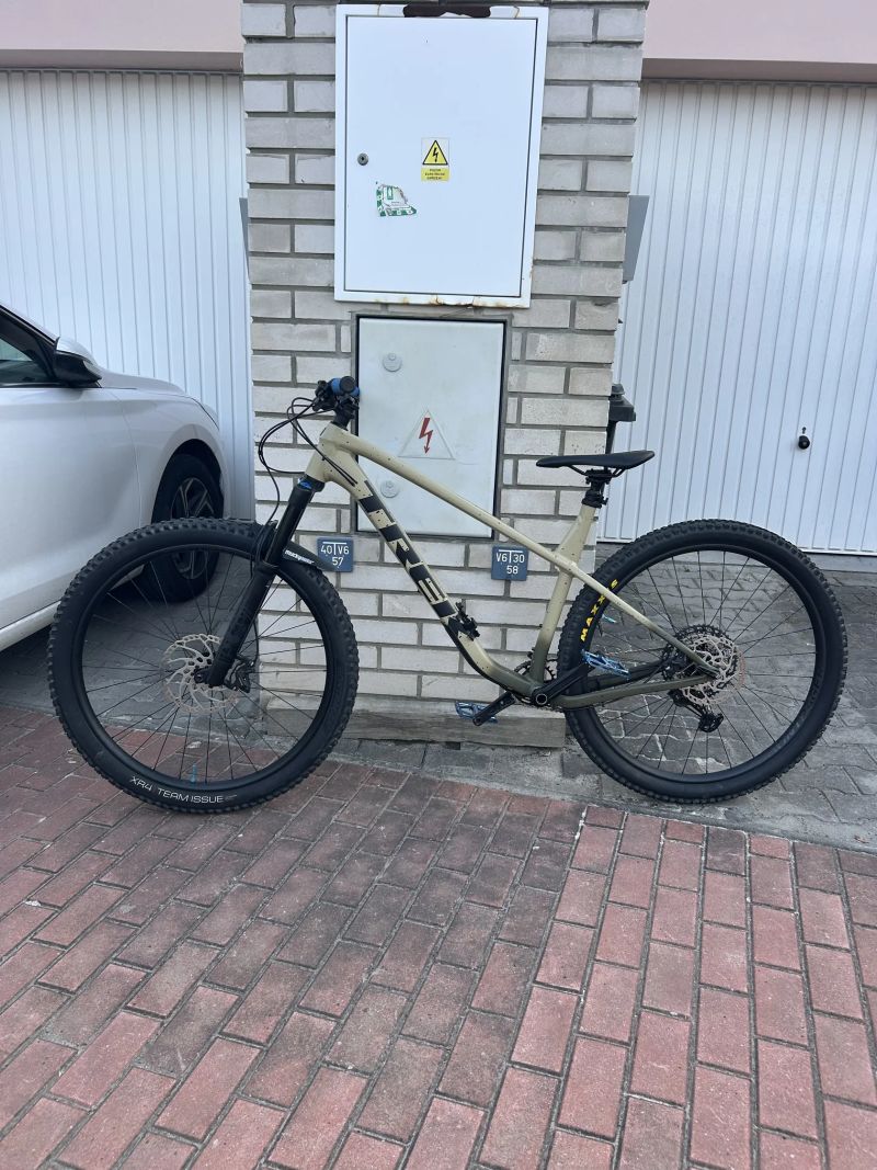 Trek Roscoe 9