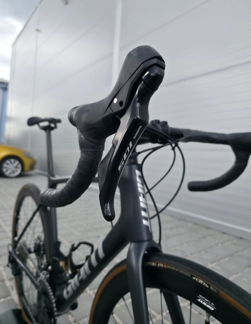 Silniční kolo Giant TCR Advanced Disc Carbon 2 105 2022 - velikost M/L