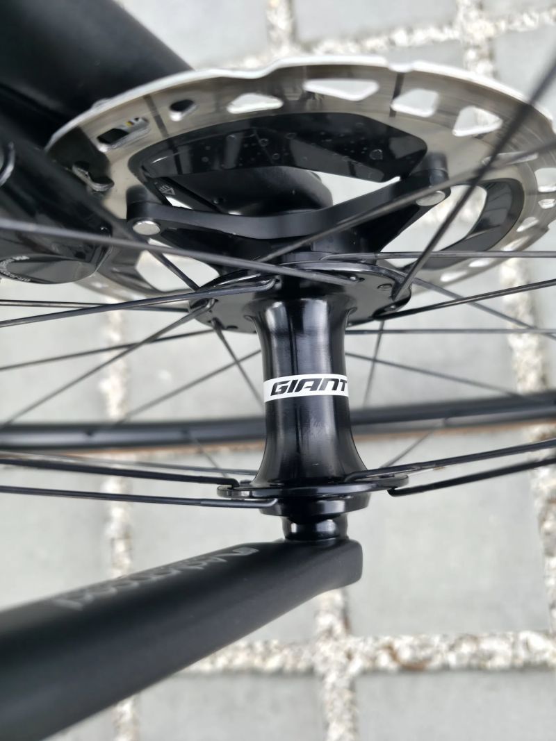 Silniční kolo Giant TCR Advanced Disc Carbon 2 105 2022 - velikost M/L