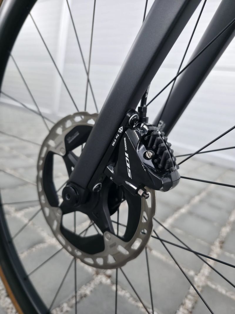 Silniční kolo Giant TCR Advanced Disc Carbon 2 105 2022 - velikost M/L