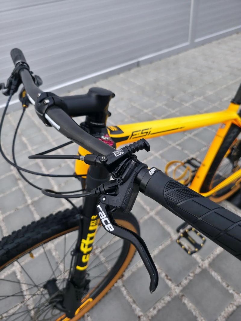 Cannondale F-Si 29″ Carbon 2 Lefty 2016 velikost L