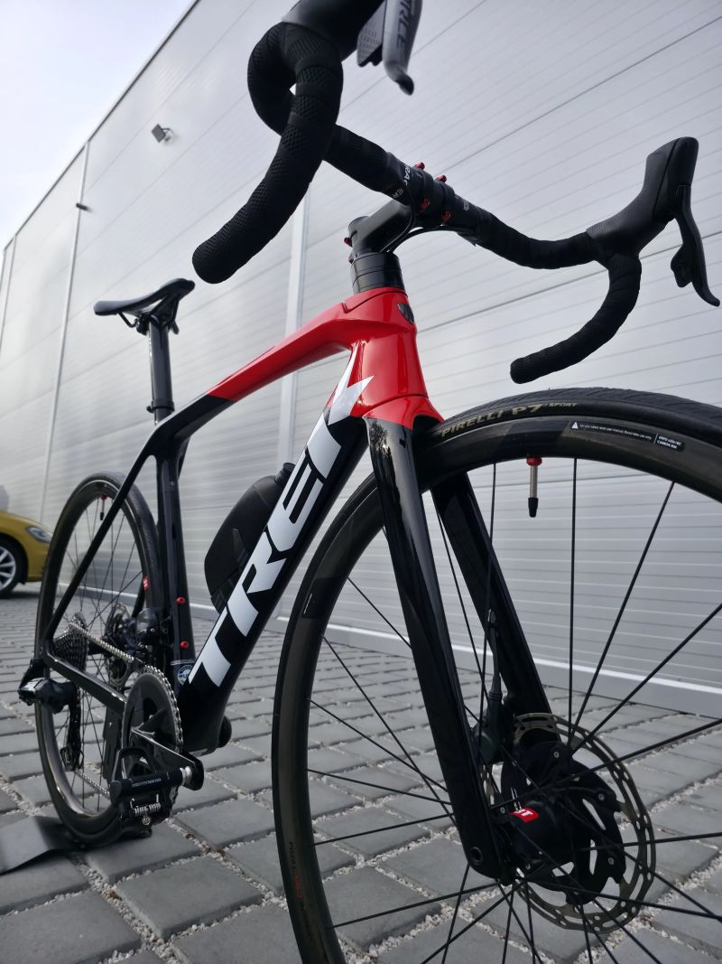 Silniční kolo Trek Émonda SLR7 Carbon AXS eTap 2022 – velikost 54cm (M)