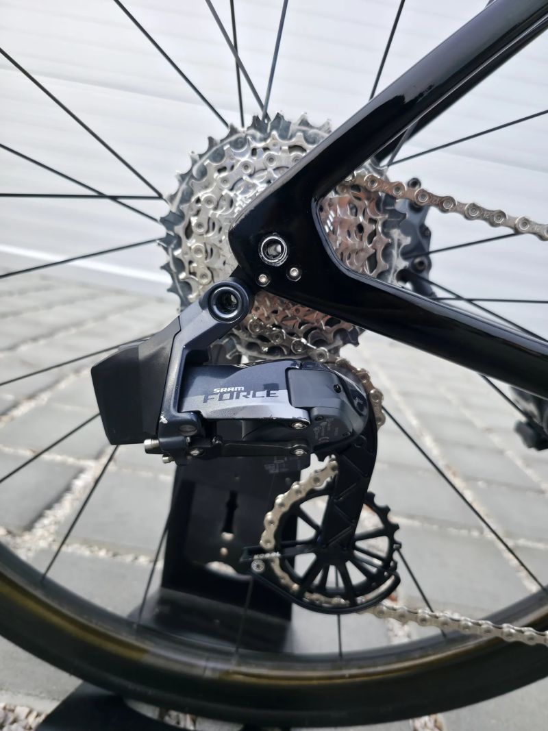 Silniční kolo Trek Émonda SLR7 Carbon AXS eTap 2022 – velikost 54cm (M)
