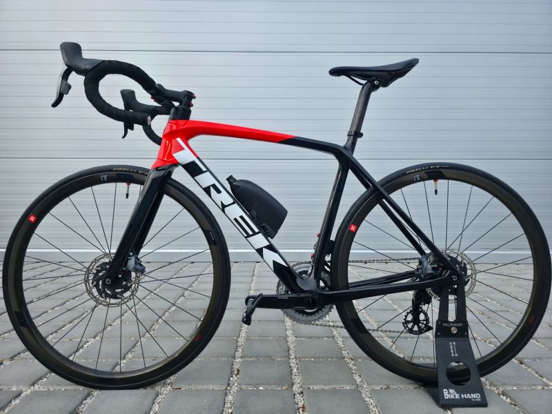 Silniční kolo Trek Émonda SLR7 Carbon AXS eTap 2022 – velikost 54cm (M)