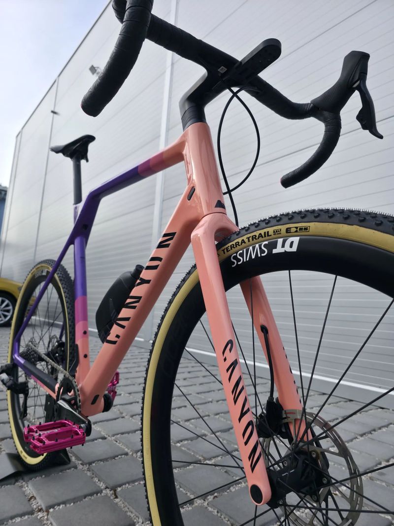 Gravel Canyon Inflite CF SL 8 Carbon Sram Rival AXS 2024 - velikost XL