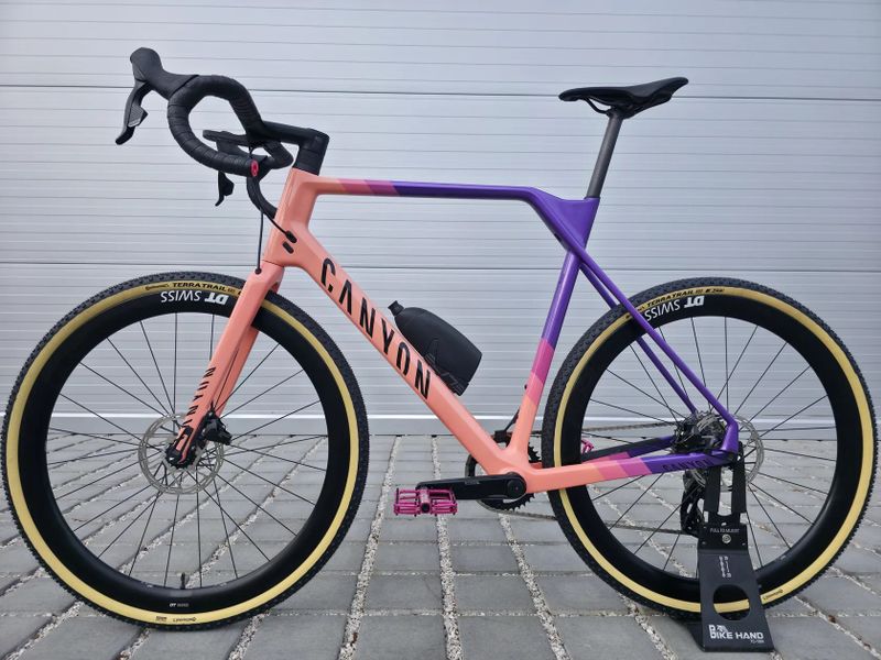Gravel Canyon Inflite CF SL 8 Carbon Sram Rival AXS 2024 - velikost XL