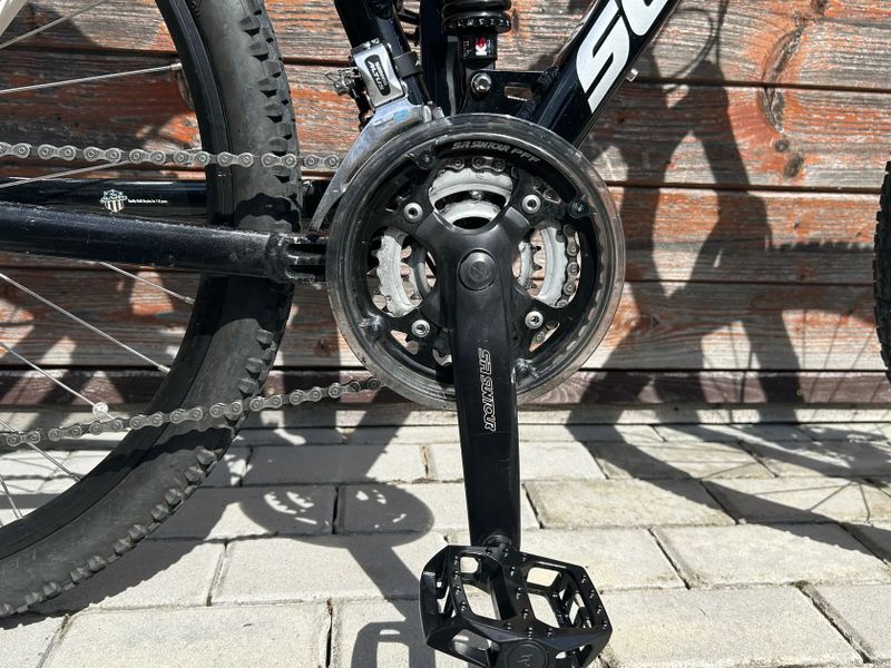 Celoodpružené kolo Schwinn 