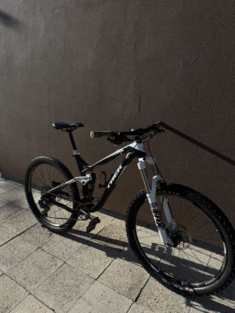 Trek Remedy 8