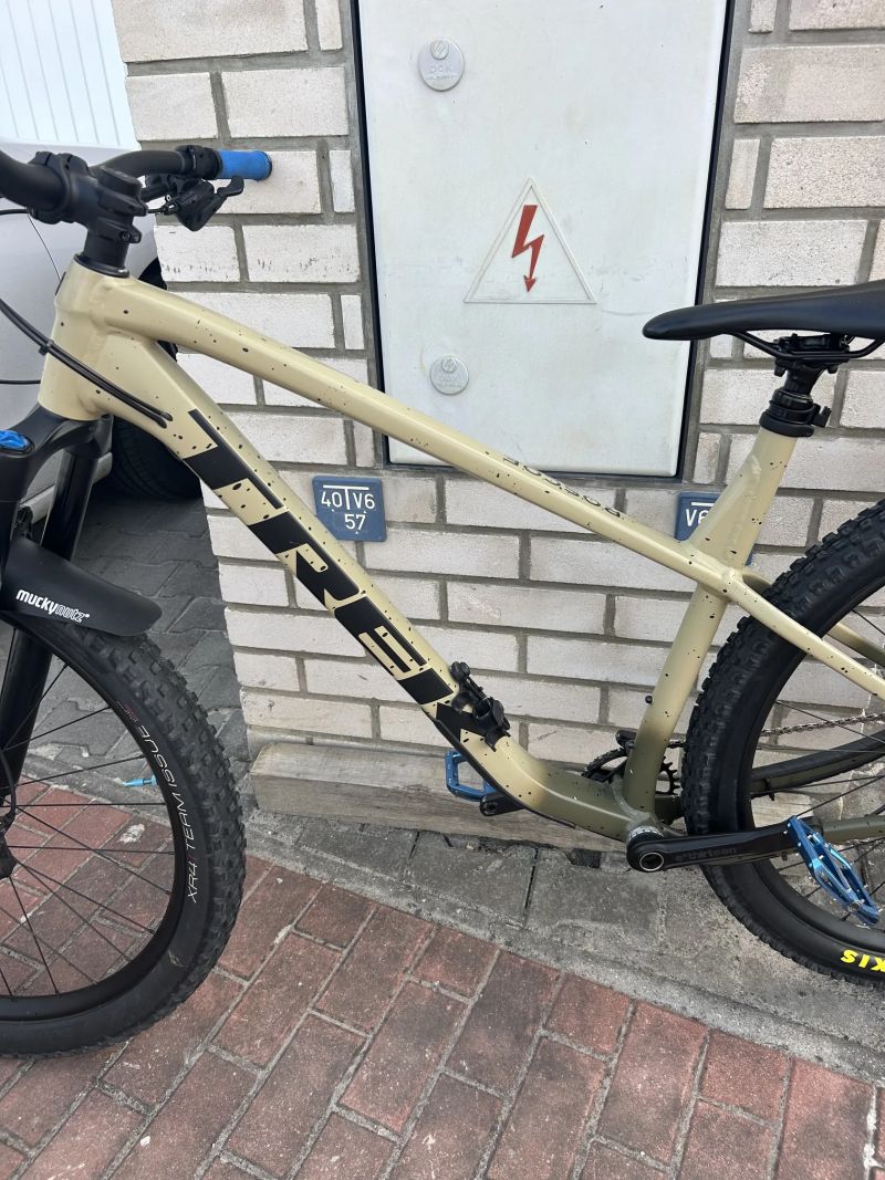 Trek Roscoe 9
