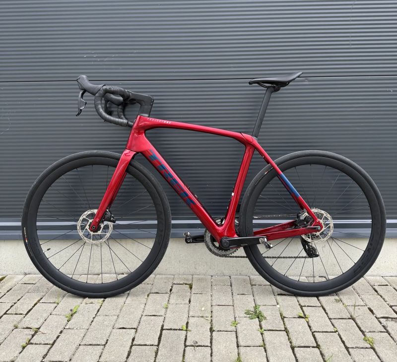 Trek Domane SLR 6 Gen 4 Project One