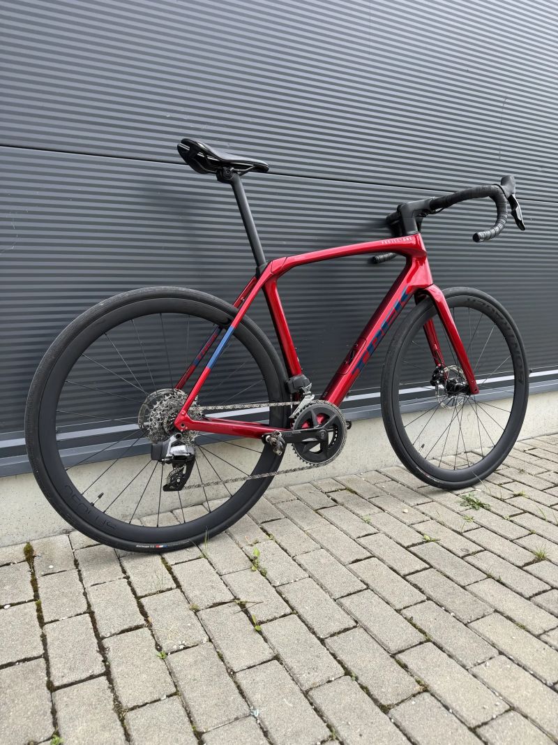 Trek Domane SLR 6 Gen 4 Project One