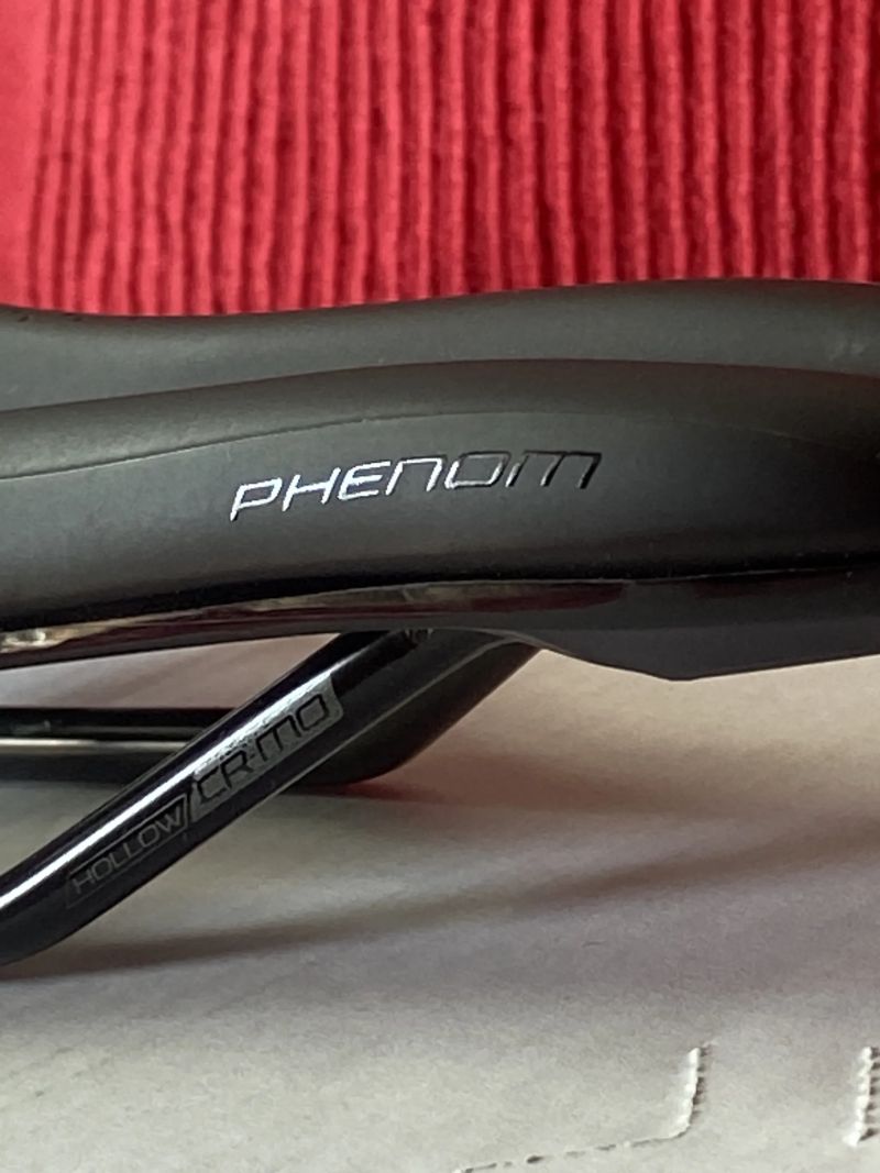 Sedlo Specialized Phenom Expert 143mm prakticky nové
